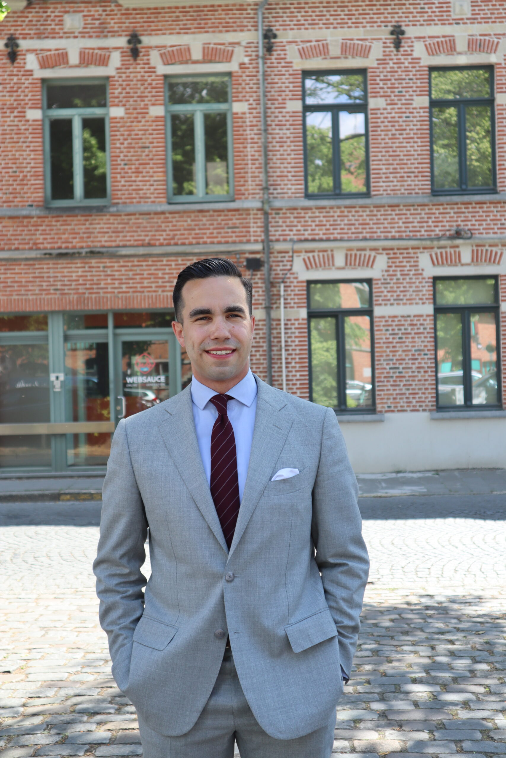 OPINIE: De plicht van de overheid is mensen te beschermen, niet hun leven te regeren